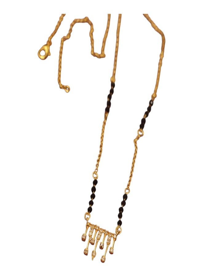 سلسلة مانجالسوترا قصيرة من AAIKU، مطلية بالذهب المصقول، مزينة بخرز أسود وقلادة من الكريستال الأمريكي، بطول 18 بوصة، هدية مثالية للنساء في حفلات الزفاف والذكرى السنوية والمناسبات الخاصة. - Image 1
