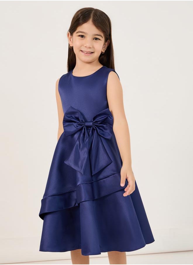 Solid Sleeveless Knee Length Dress with Bow Detail - pzsku/Z8E3FCF78FC5C30B673C4Z/45/_/1738245776/992d6bed-5ab8-4a9c-912b-85fa8de2fe8d