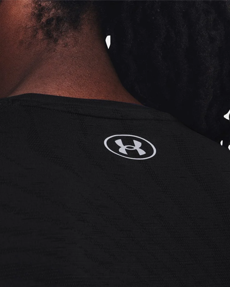 Under Armour Black Men's UA Seamless Surge T-Shirt for Men | Best Price UAE