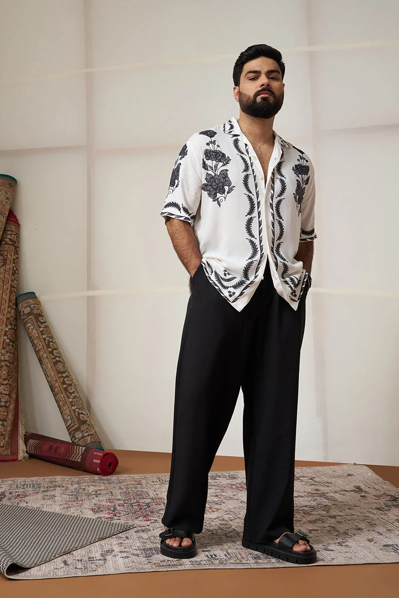 سنيتش Black Solid Relaxed Casual Trousers