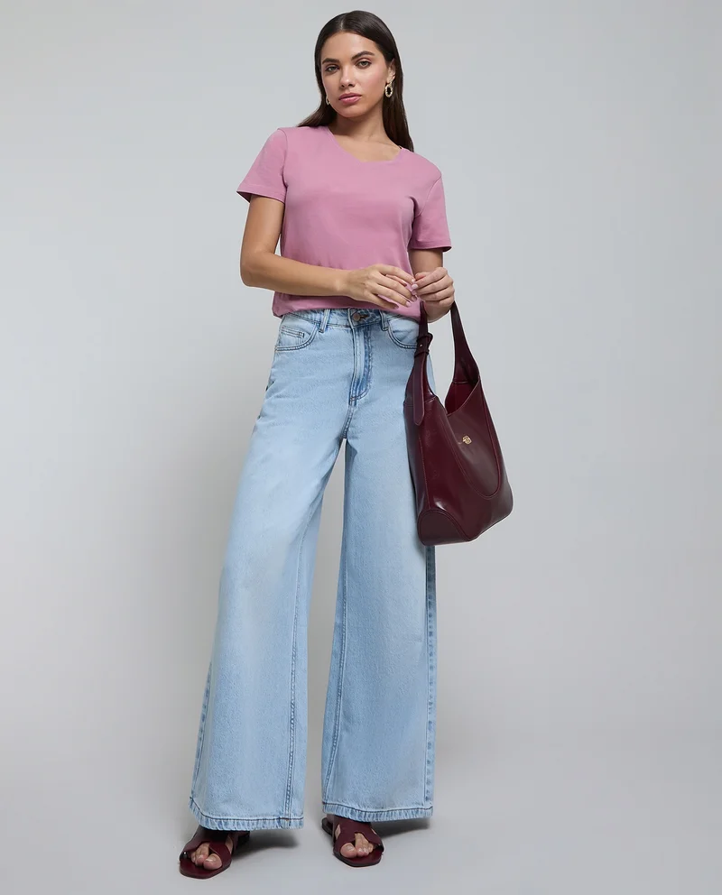 أر أند بي Solid T-Shirt with V-Neck and Short Sleeves