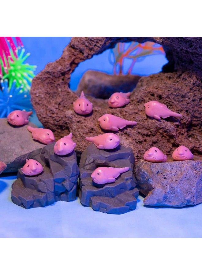 Accoutrements عبوة 12 من سمكة البلوب فيش الصغيرة من آرتشي مكفي - Image 3