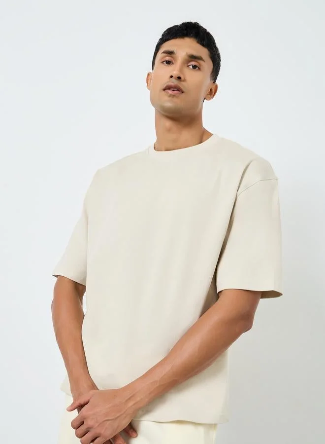 Styli Men Oversized Back Graphic Print T-Shirt