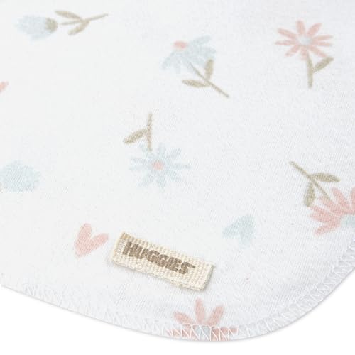 HUGGIES 4-Pack Flannel Receiving Blankets - Image 2