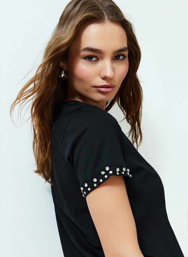 trendyol Black Stone Accessory Detailed Regular Pattern Knitted T-Shirt - Image 3