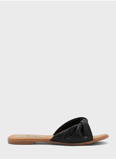 Twisted Front Flat Sandal