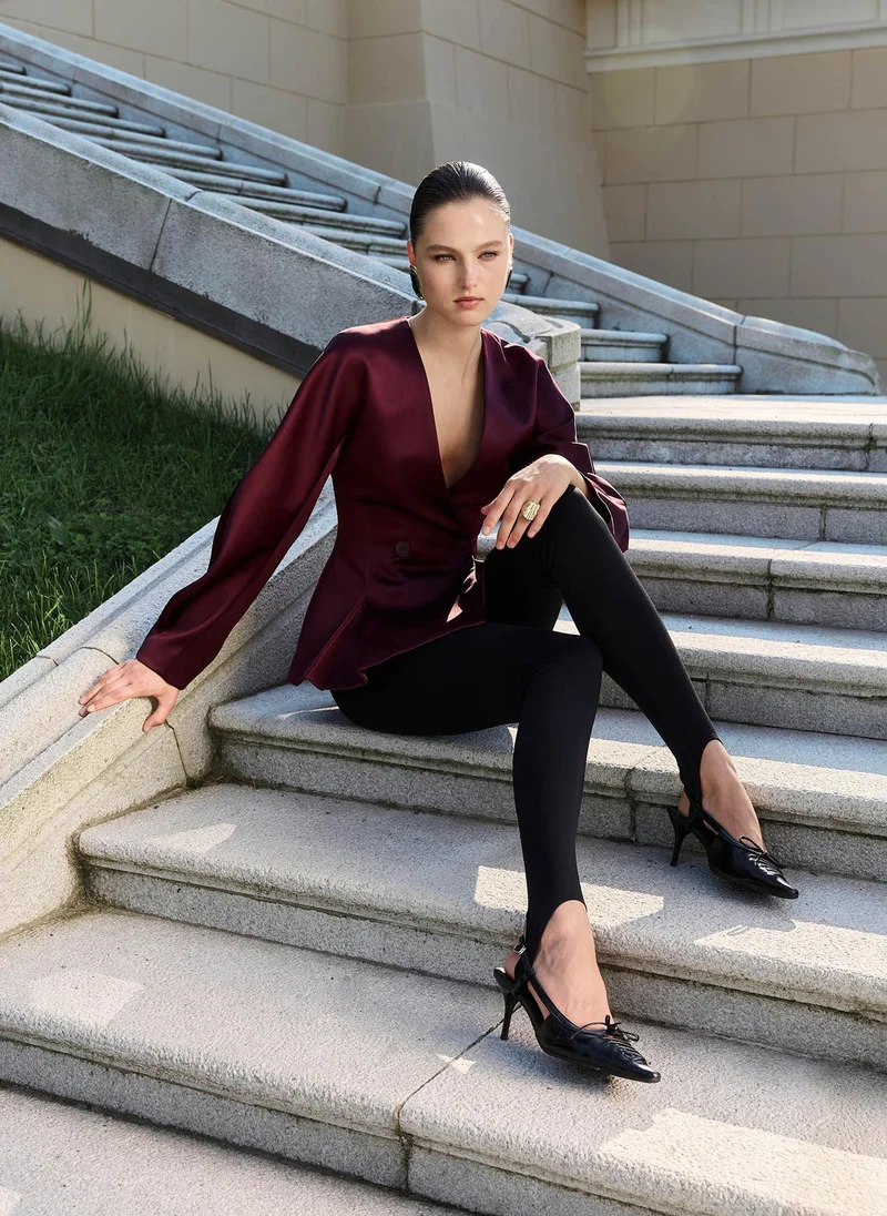 Lichi  Jacket with voluminous sleeves and waist pleats for Women | Best Price UAE