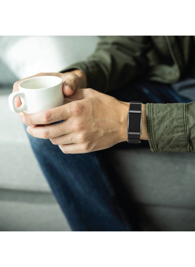 جرين ليون سوار اللياقة البدنية الذكي Fit Air / مراقبة معدل ضربات القلب وتقلب معدل ضربات القلب / تتبع النوم / بلوتوث 5.4 / عداد خطوات فائق الدقة / عمر بطارية يصل إلى 10 أيام / شحن مغناطيسي / متوافق مع نظامي iOS وAndroid - أسود - Image 2