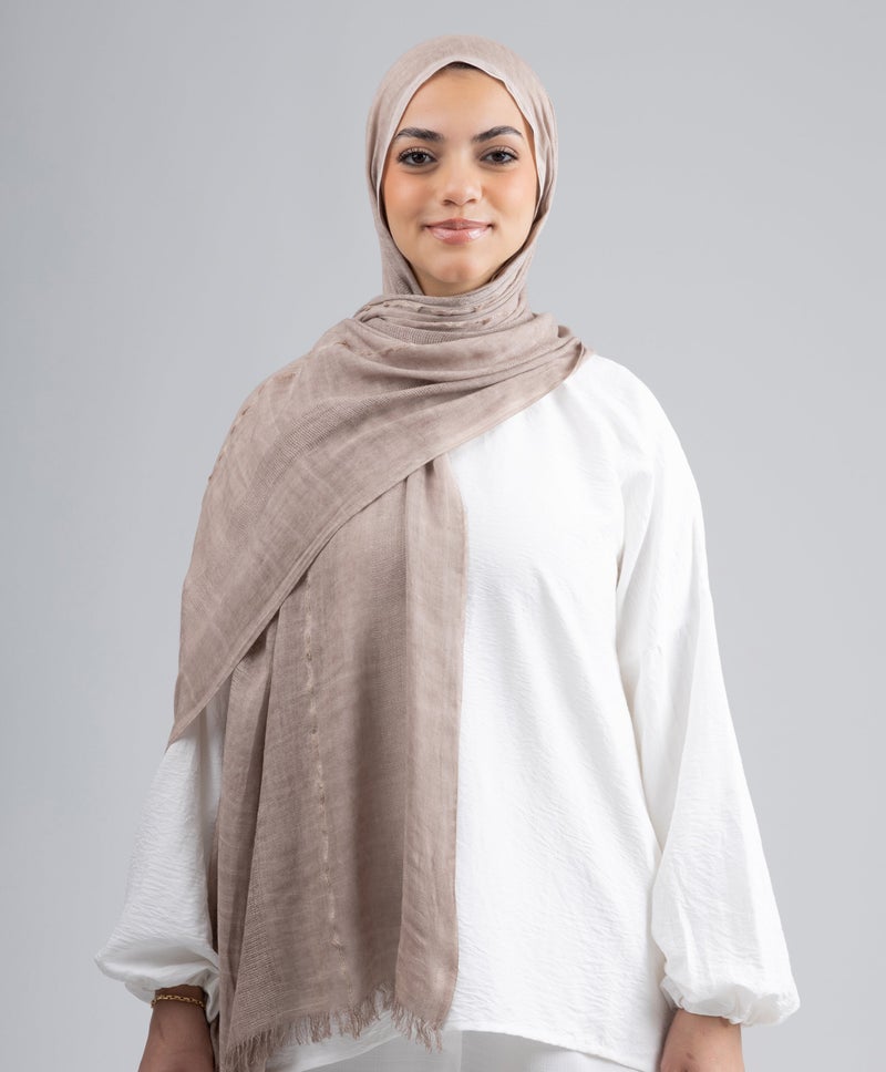 طرحة شيفون — بني
