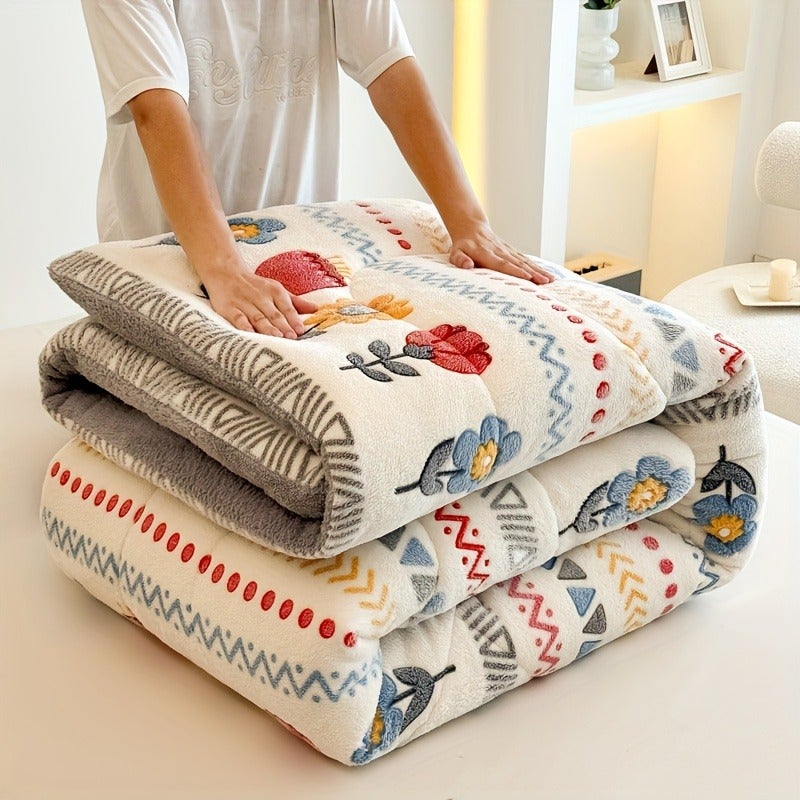 Plush Printed Winter Quilt - Image 4
