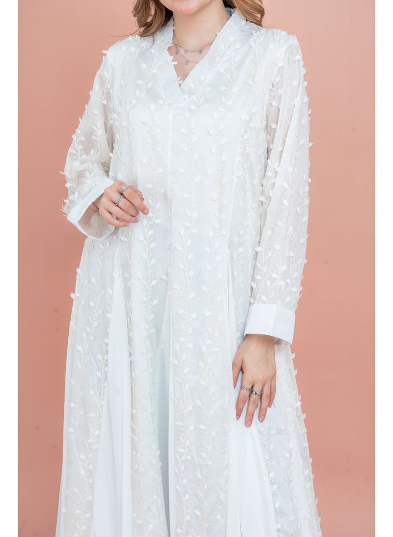 اكسا جلابية مطرزة بتلات ناعمة - Image 4