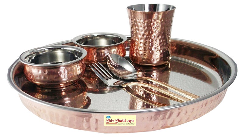 SHIV SHAKTI ARTS طقم عشاء تقليدي من الفولاذ المقاوم للصدأ والنحاس من شيف شاكتي آرتس مكون من 6 قطع: 1 طبق ثالي، 2 وعاء هاندي، 1 كوب، 1 شوكة، 1 ملعقة - Image 1