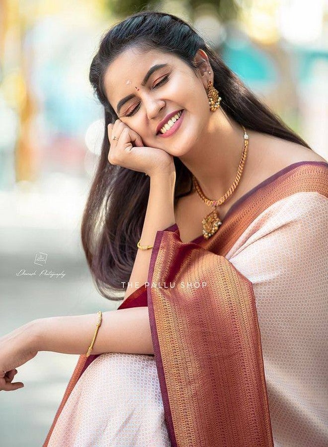 Flosive Ayn Women's Present Banarasi Soft Lichi Silk Saree Beautiful Jacquard Rich Pallu Design Work 4501 Zari Woven Kanjivaram Silk Style Saree With Soft Lichi Silk Blouse Piece (Cream) - Image 5