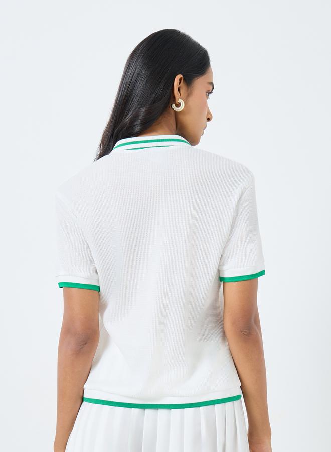 تايك تو بلوزة بولو بتفاصيل حواف مُتباينة - Image 4