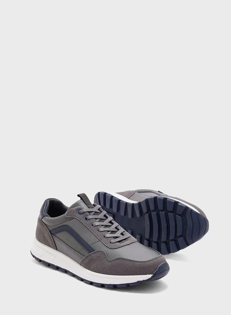 Robert Wood Casual Sneakers