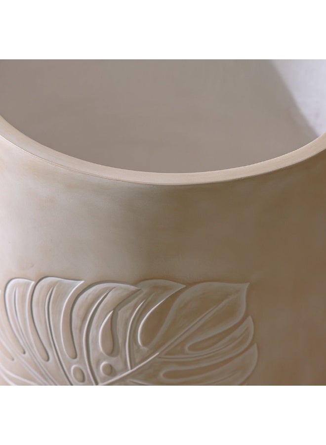 DANUBE HOME وعاء طين ألياف بنمط ورقة – مزهرية أنيقة مقاومة للعوامل الجوية للاستخدام الداخلي والخارجي، مثالية للشرفات ومساحات الحدائق المنزلية – 31.5×31.5×32 سم - Image 2