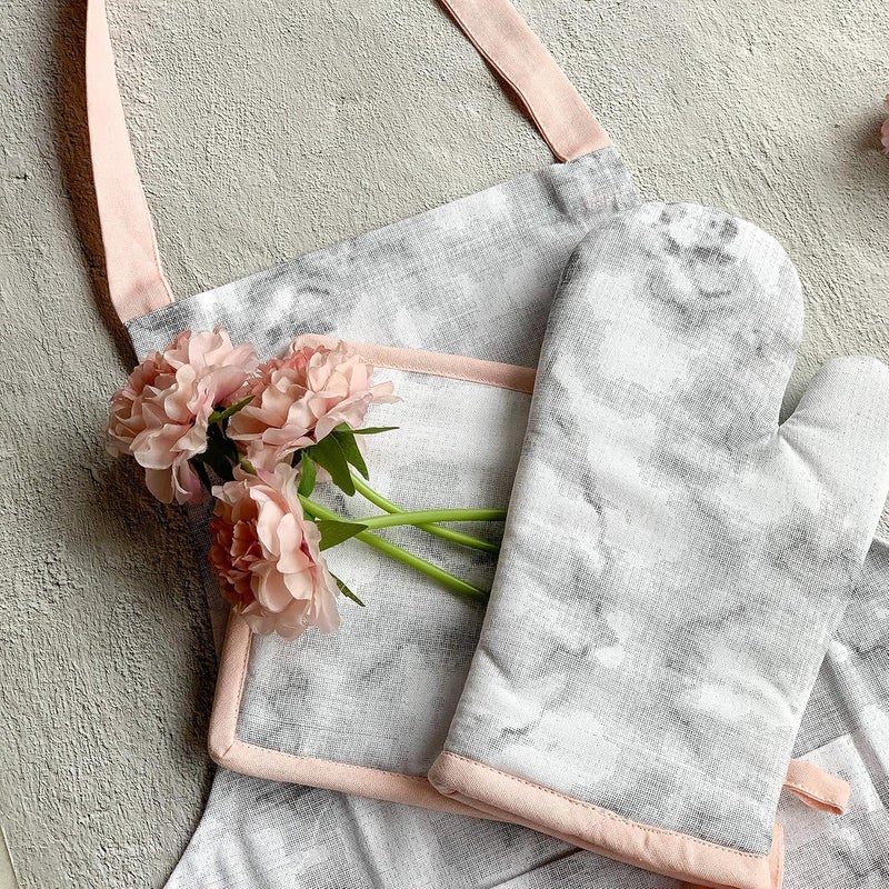 Pixel Home Printed Apron Set with Oven Mitten and Pot Holder - Marble Print - Image 3