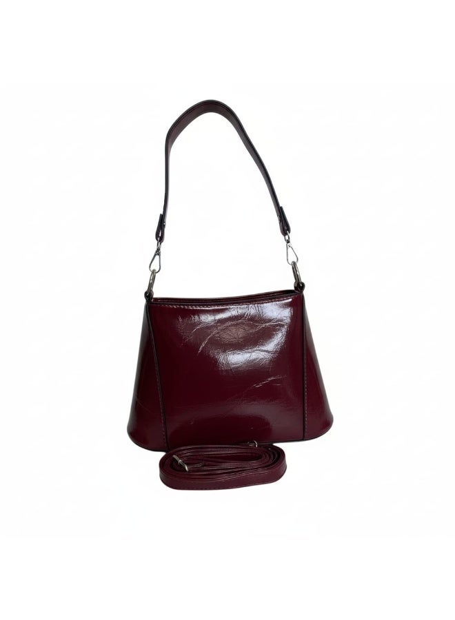 شنطة جلد لامع كروس وهاند للنساء – تصميم أنيق مناسب للاستخدام اليومي والمناسبات - Image 2