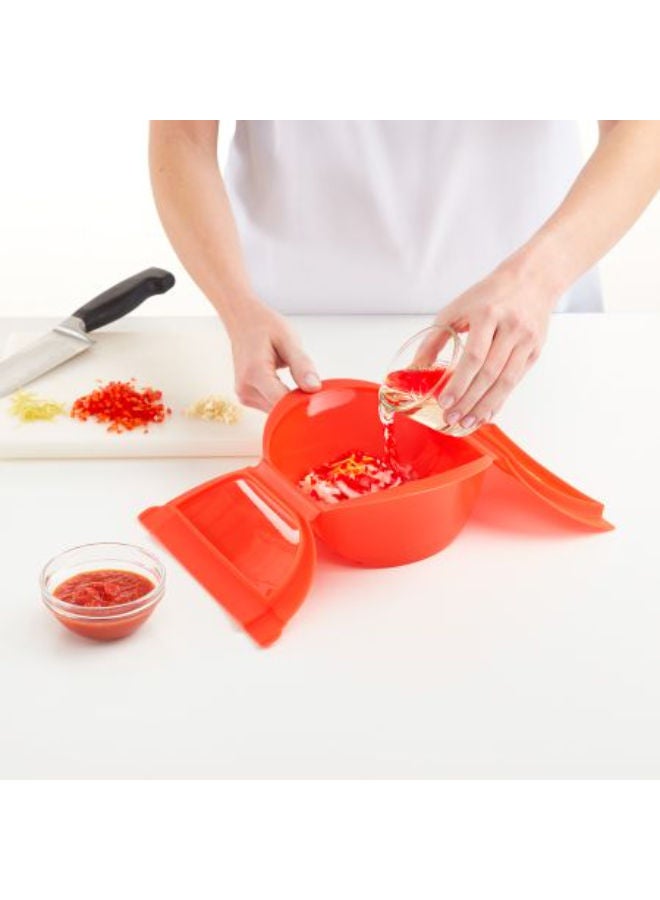 Lekue Deep Microwave Steam Cooker With Tray -Red - Image 3