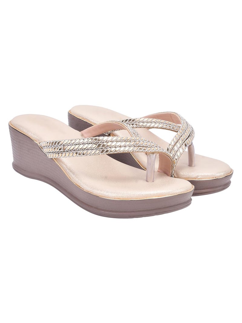 NZS Women’s Golden Stylish Comfortable Slip-On Slides Soft Cushion Footbed, Anti-Slip Sole – Perfect for Daily Casual Footwear EU40 - Image 1