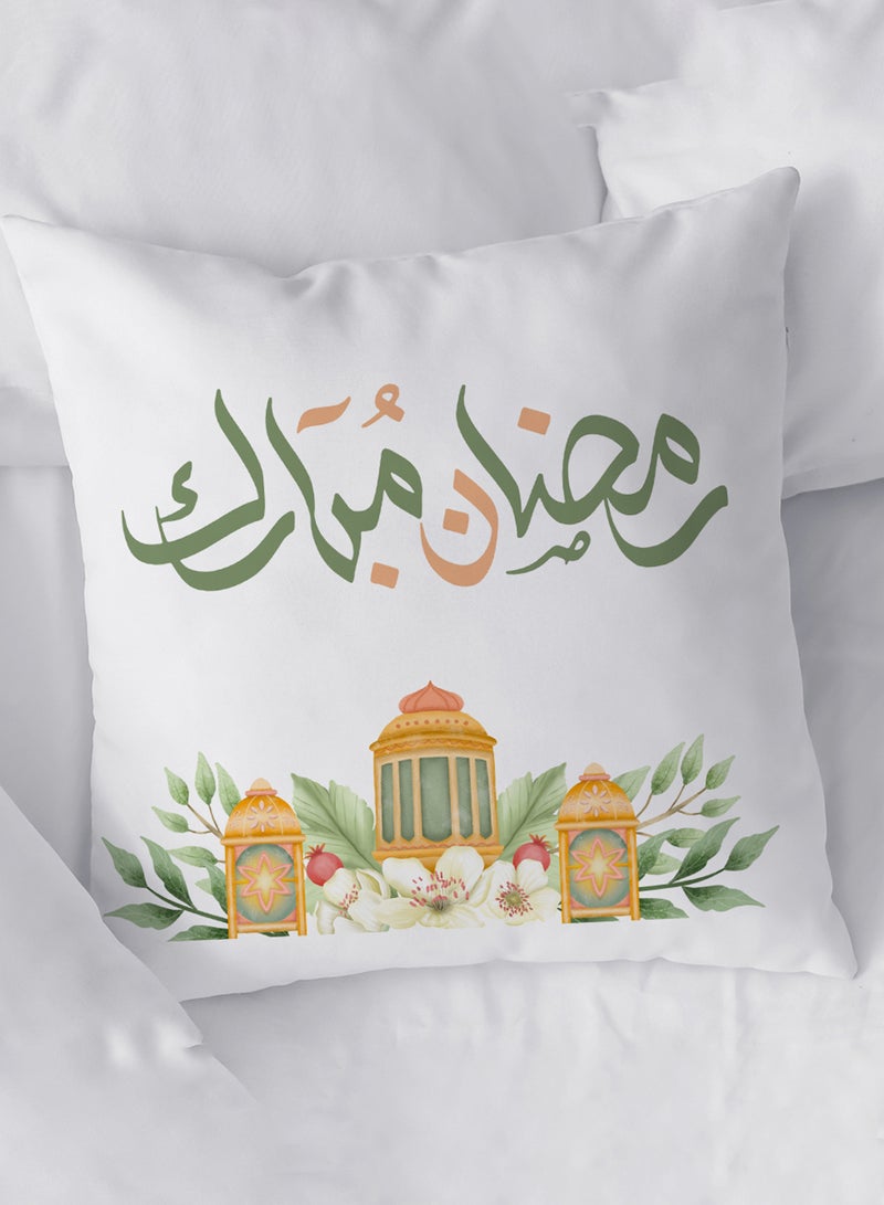 لوحة غطاء وسادة من البوليستر بتصميم رمضان مبارك مع ورود وفوانيس رمضان - Image 3