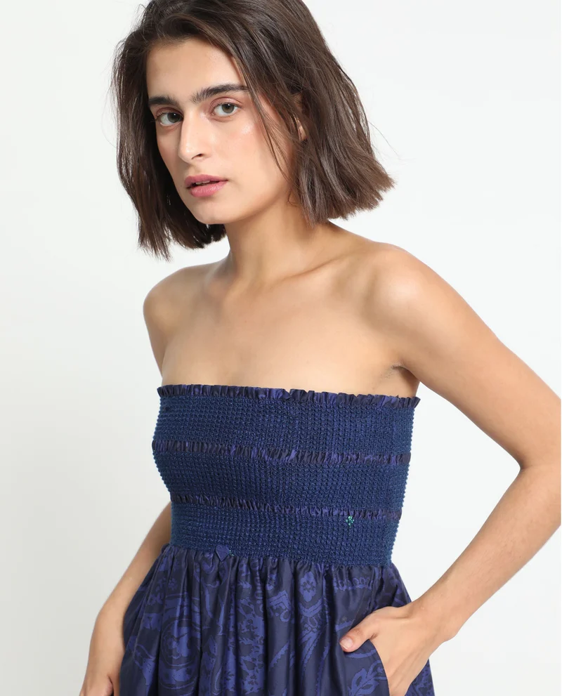 ريريزم Women's Floral Print Smoking Flared Tube Neck Dress