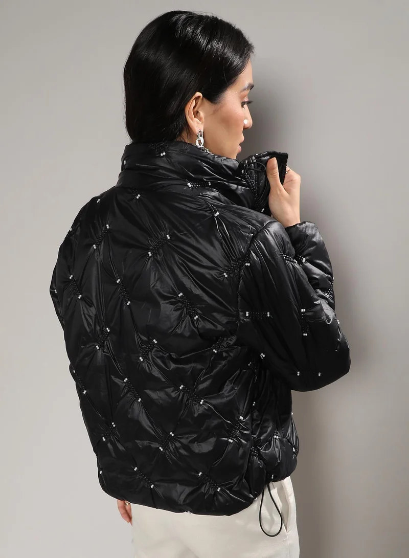 Campus Sutra Women's Carbon Black Diamond Quilt Puffler Jacket