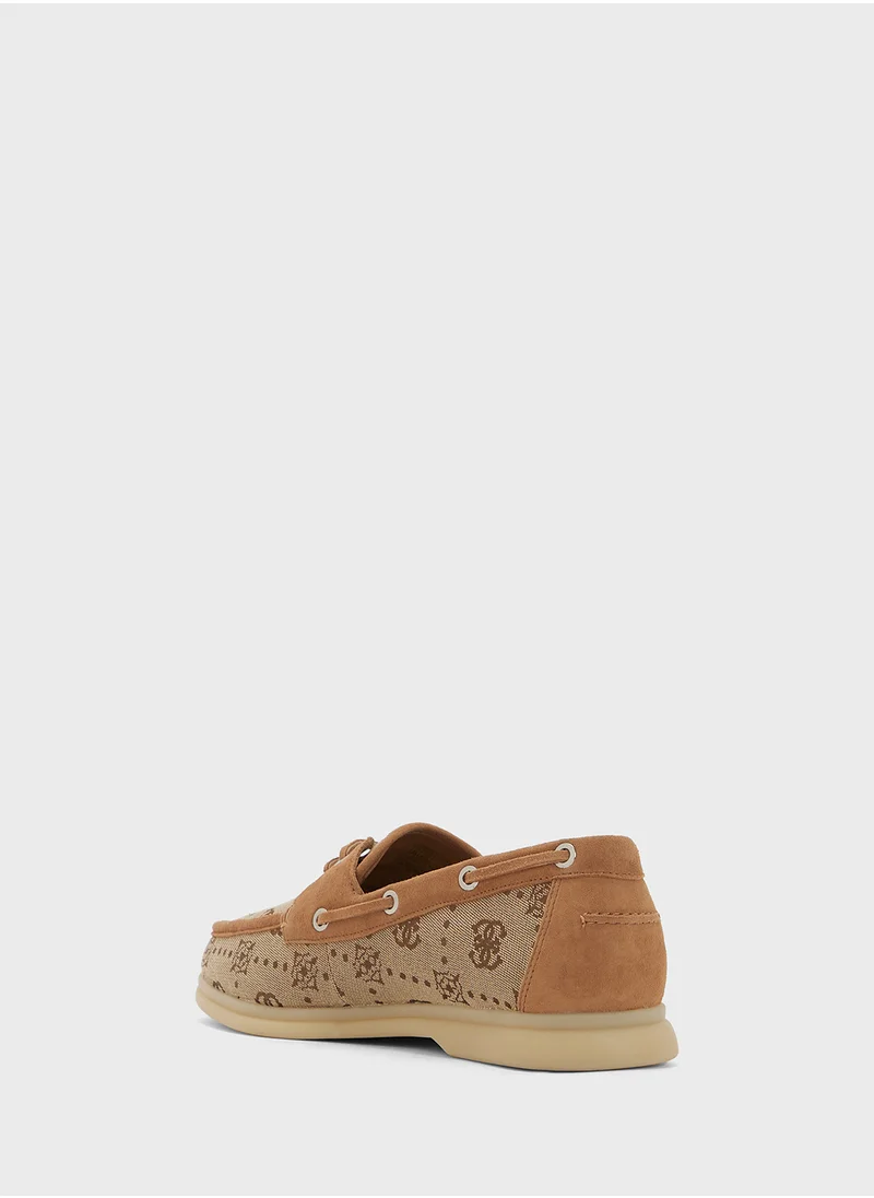 جس Lace Up Detailed Slip Ons