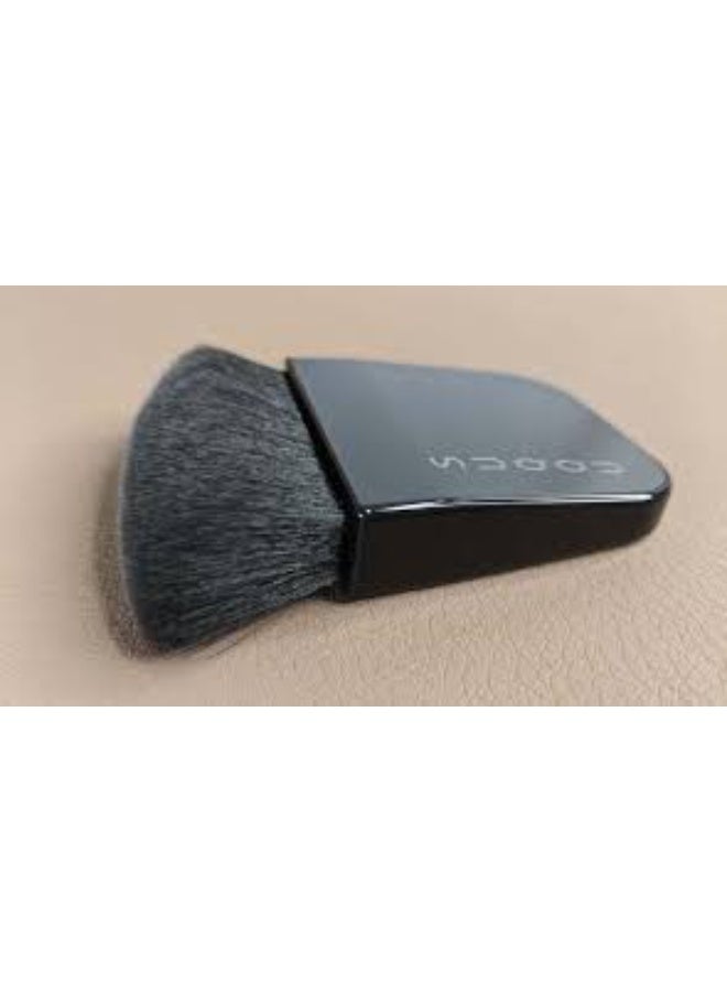 SUQQU Foundation Brush - Image 2