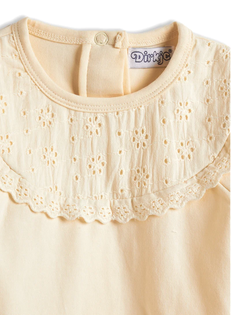 Dirkje Dirkje Girls Set- Top with lace detail at the neck & Trousers