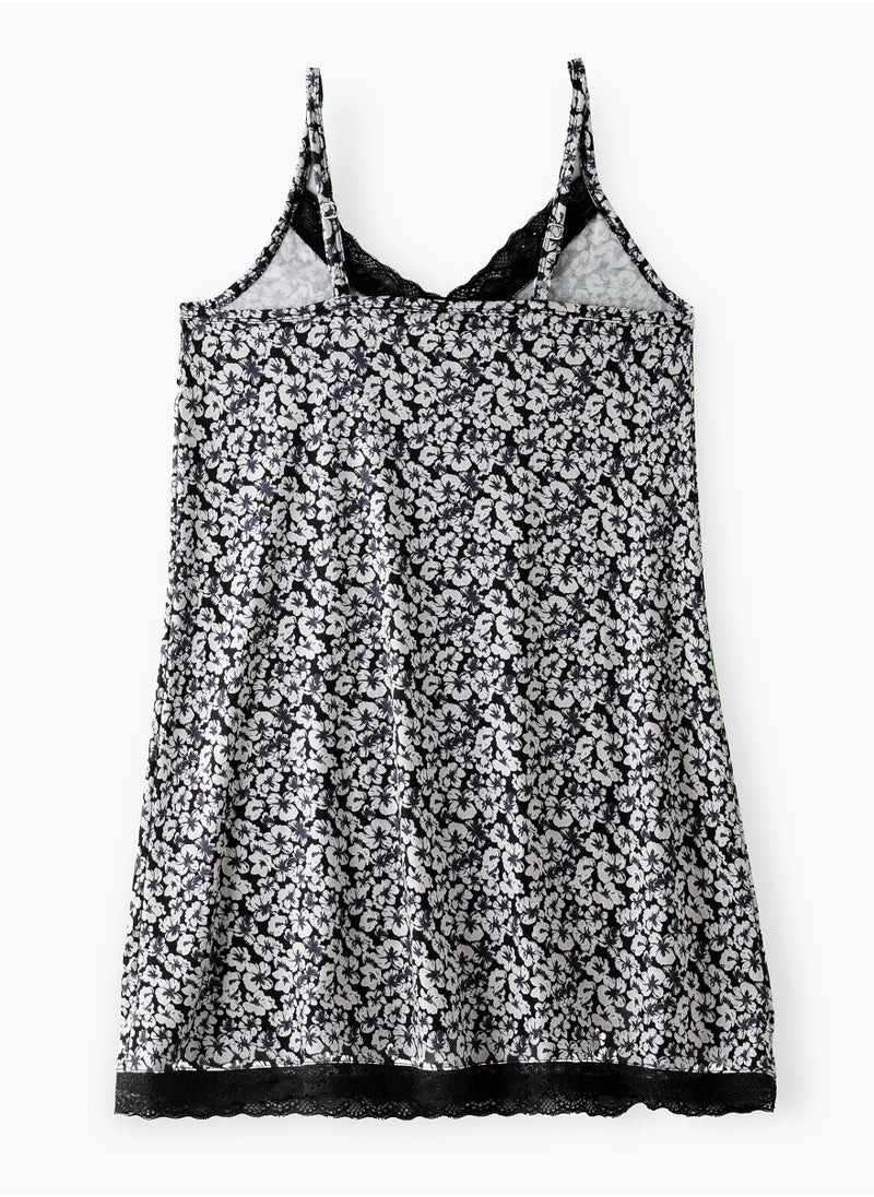 Lacy Dreams BEAUTIFUL KNIT CHEMISE  - Image 2