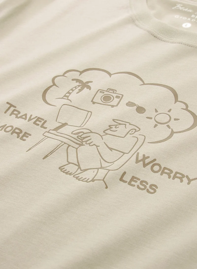 GIORDANO  Men's Crew neck Short Sleeve Print Tee | Online Exclusive for Men | Best Price UAE