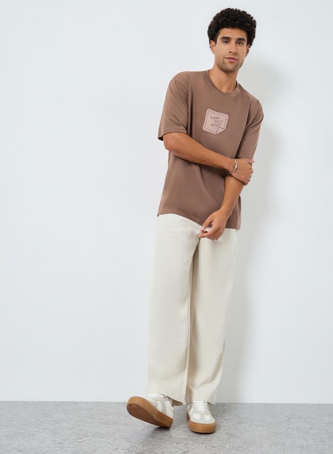 ستايلي تيشيرت بياقة دائرية وطبعة جرافيك - Image 2