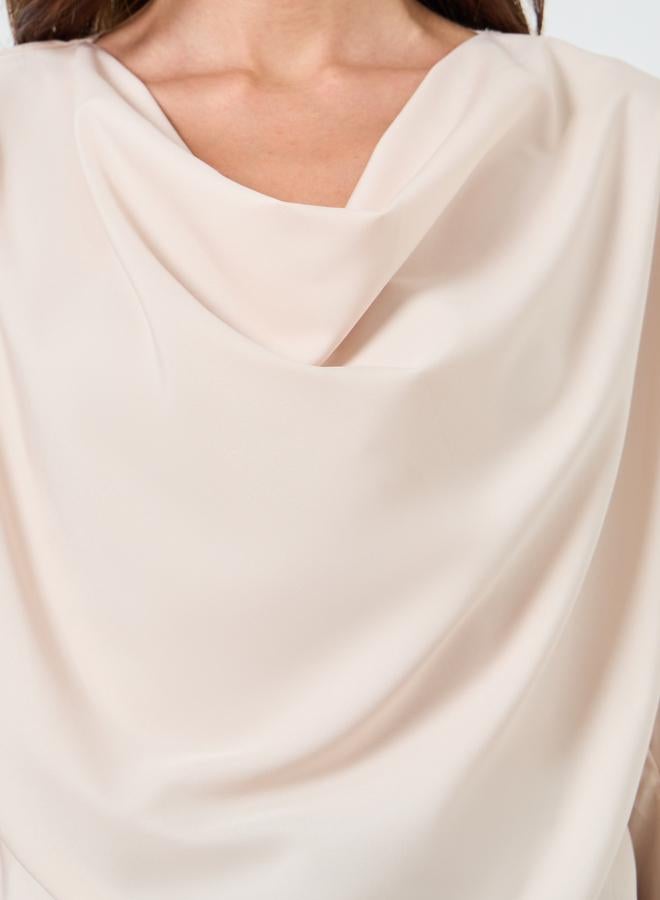 تايك تو بلوزة ساتان بياقة منسدلة وأكمام مشقوقة - Image 3