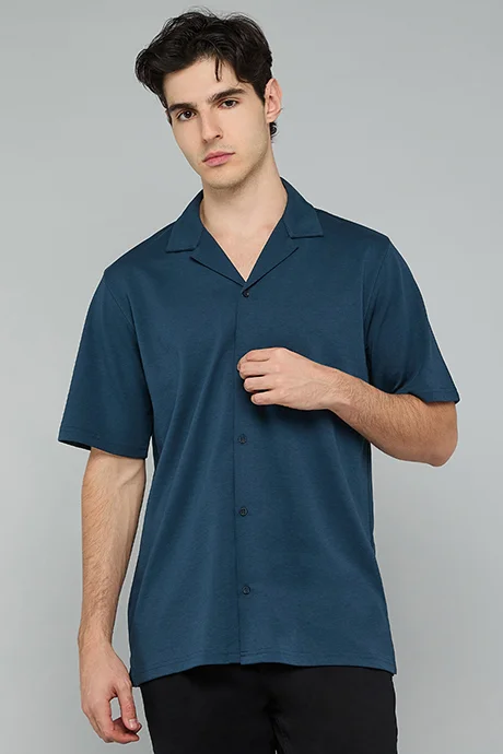 R&B Textured Knit Shirt with Revere Collar and Short Sleeves