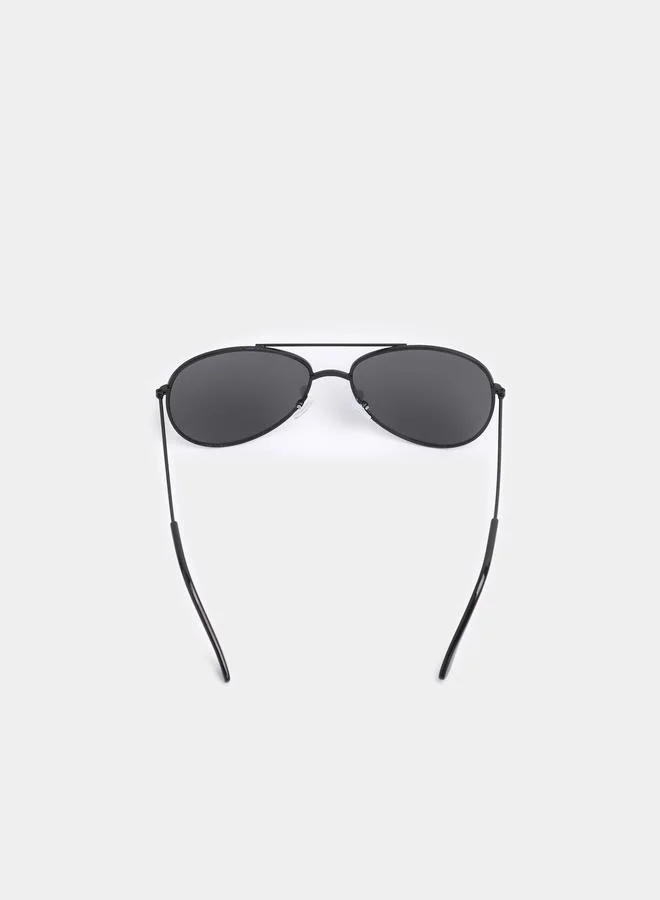 Styli Styli Slim Temple Aviator Sunglasses with Nose Pads