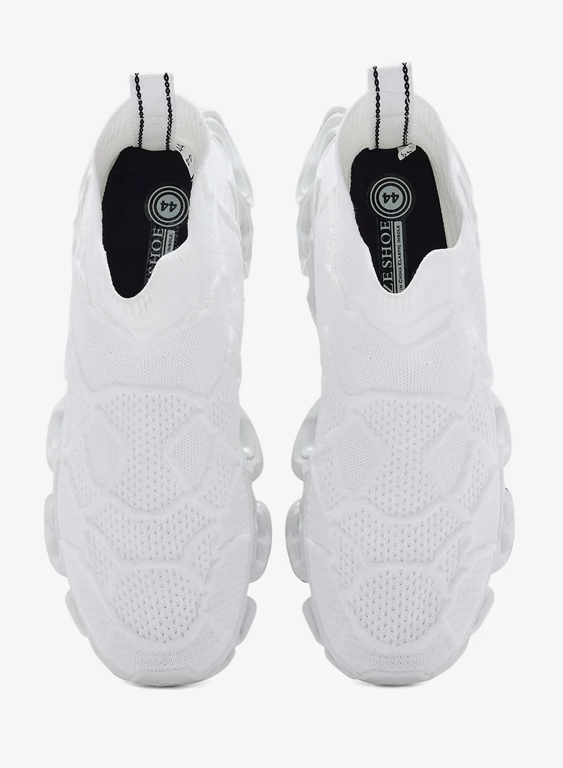 سفنتي فايف سنيكرز محبوك بفتحة علوية بنعل خارجي مرن