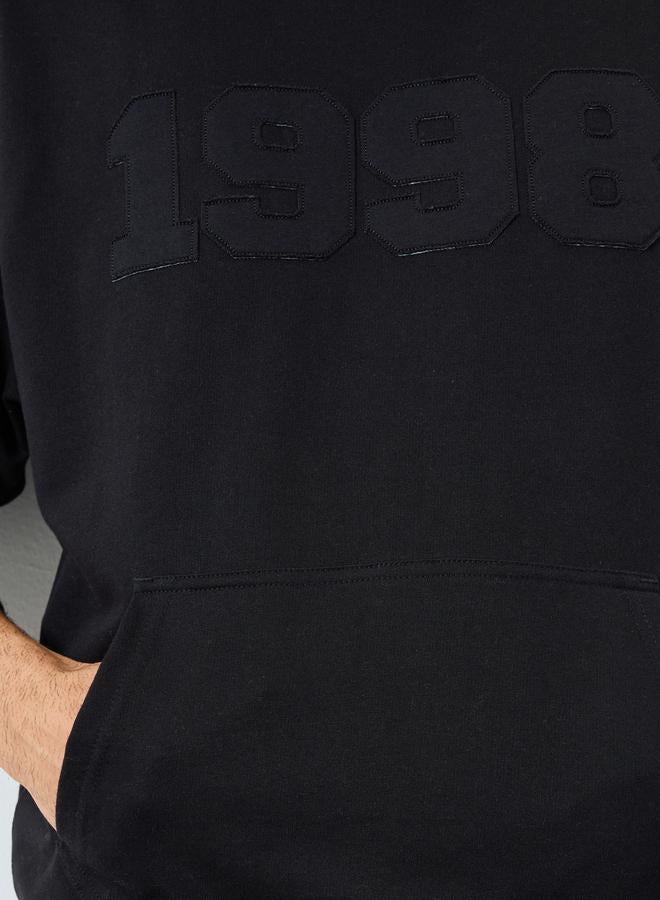 ستايلي هودي واسع أسود مطرز - Image 3