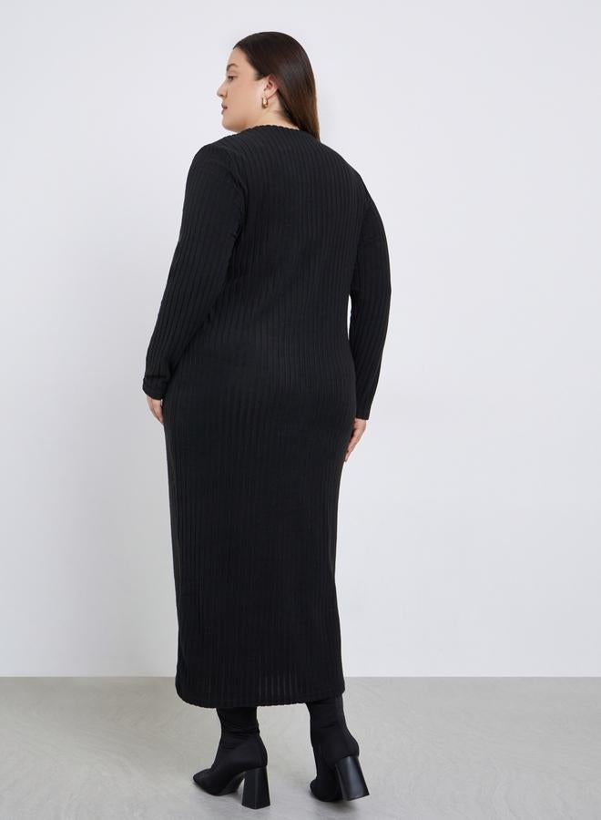 ستايلي فستان ميدي محبوك بمقاس كبير وتفاصيل بارزة الملمس - Image 4