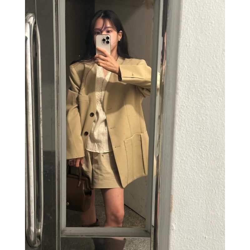 Early Autumn Elegant All-Match Commuter Single-Breasted Pleated Double Pocket V-Neck Blazer - Image 1