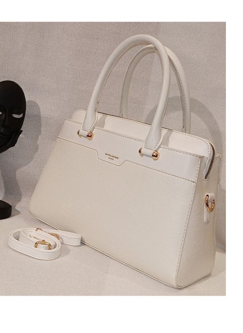 Women's shoulder bag with dimensions and sizes suitable for storage