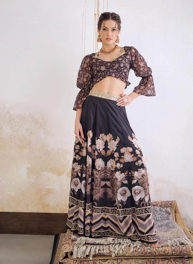 ساسافراس طقم بلوزة قصيرة بكشكش عند الحافة بطباعة زهور مع تنورة أناركلي