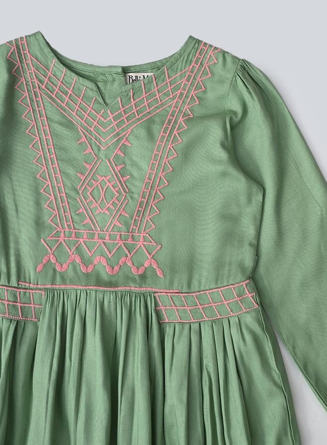 بيلا مودا فستان - مطرز - Image 4