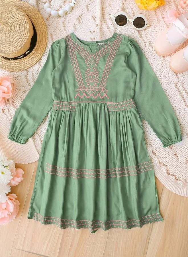بيلا مودا Embroidered A-Line Dress