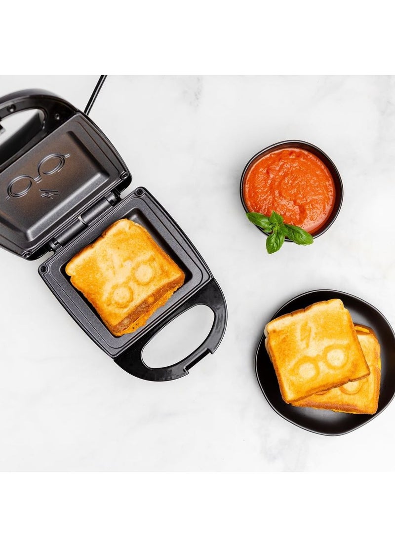 Uncanny Brands Harry Potter Breakfast Appliances - Toaster and Sandwich Maker  - Image 2