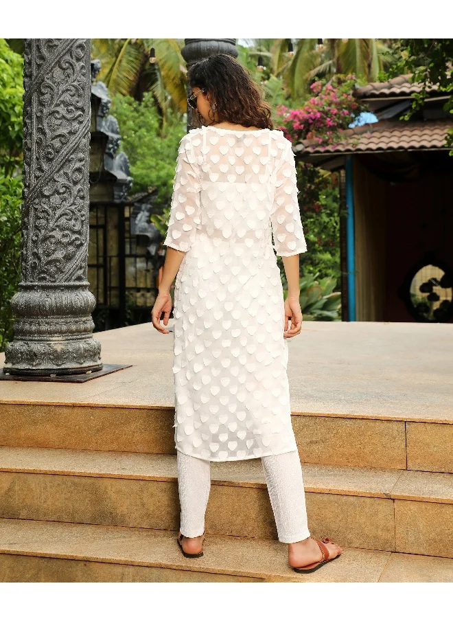 QISSA Women's Daisy White Applique Hearts Kurta With Crop And Trousers
