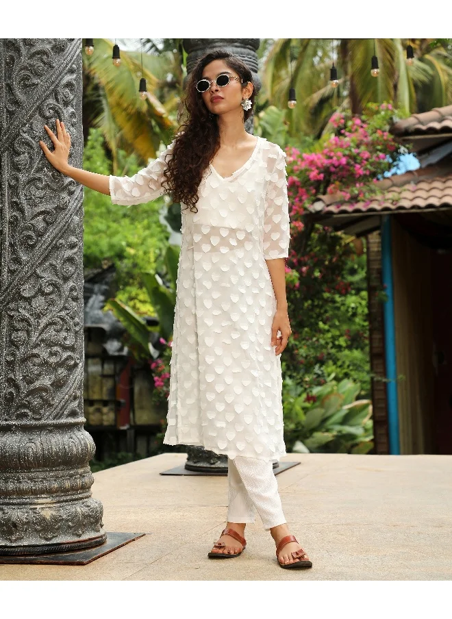 QISSA Women's Daisy White Applique Hearts Kurta With Crop And Trousers