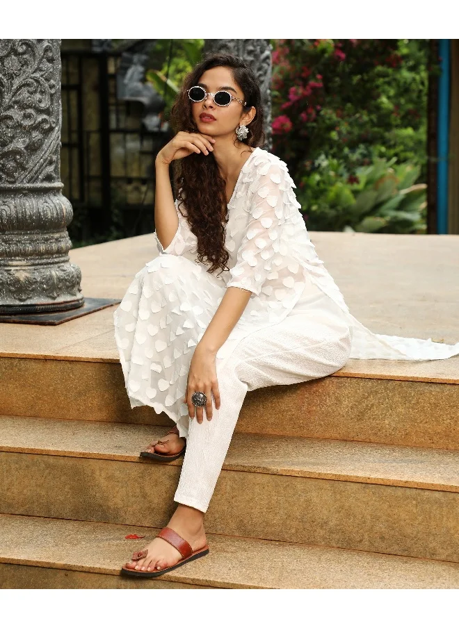 QISSA Women's Daisy White Applique Hearts Kurta With Crop And Trousers