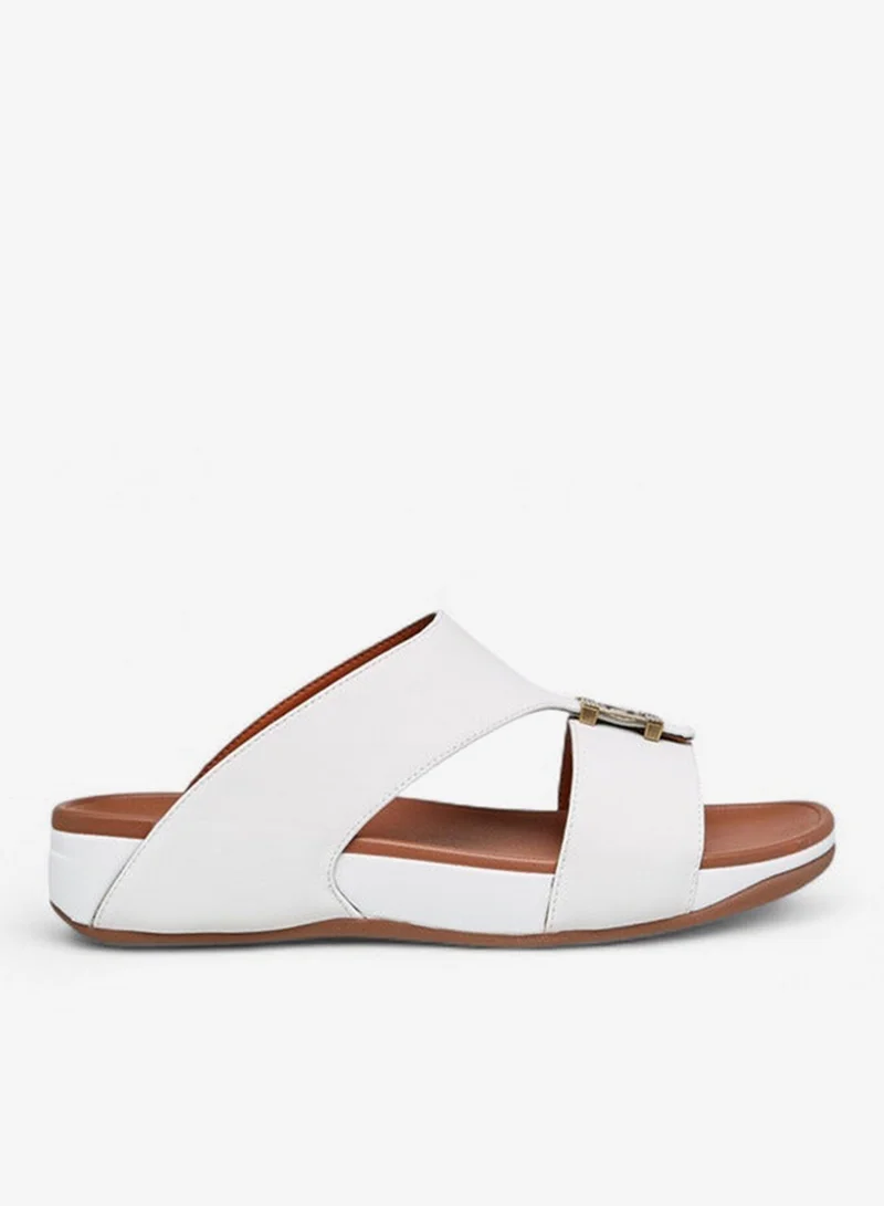 لو كونفورت صنادل رجالية مريحة سهلة الارتداء بلمسة معدنية