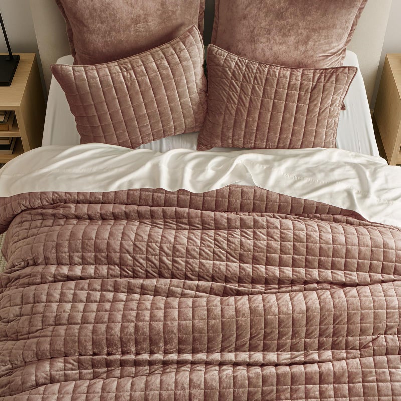 RECYCO Luxury Velvet Quilt Queen Size Bedding Set, Ultra Soft Velvet Comforter Set, Lightweight Quilted Channel Box Stitch Oversized Bedspread Coverlet for All Season, with 2 Shams, Terracotta Clay - Image 2